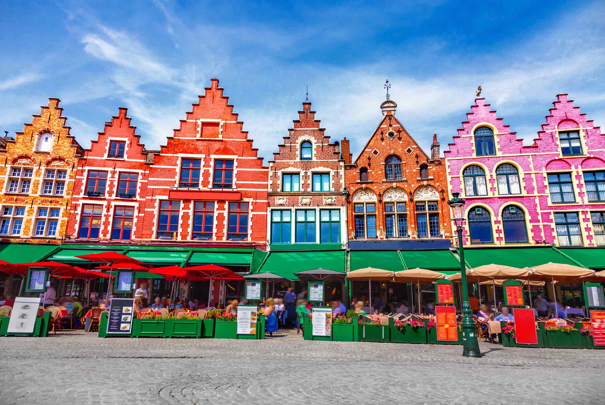 Guide de voyage pour Bruges et ses alentours en août, adapté à une famille